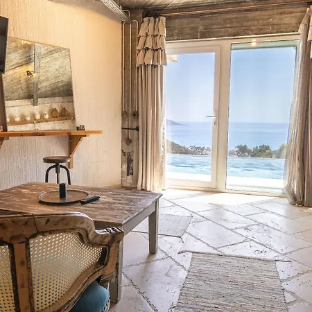 Loft - Adults Only 3*