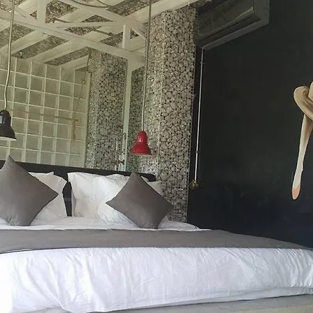 מלון Loft - Adults Only