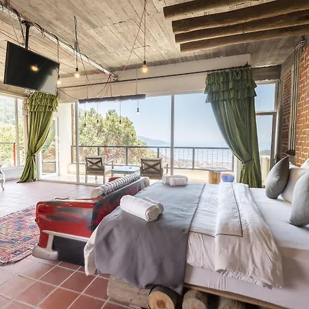 מלון Loft - Adults Only 3*