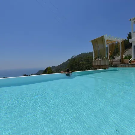 מלון Loft - Adults Only 3*