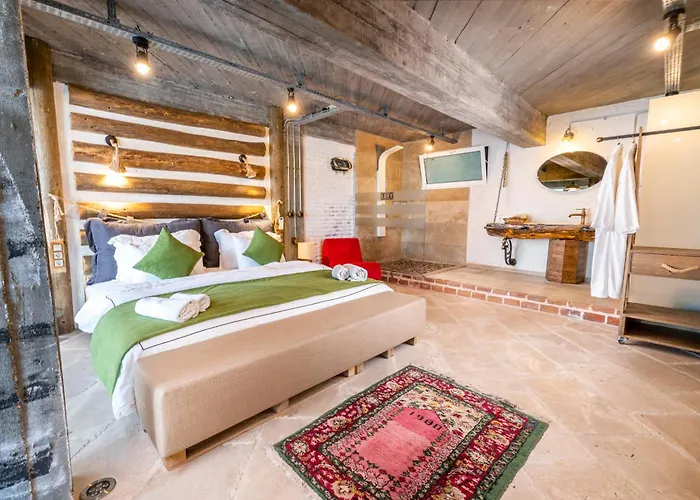 Loft - Adults Only אולודניץ