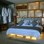 Loft - Adults Only 3*